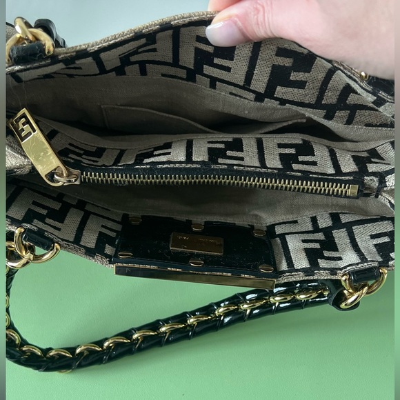 Fendi Beige/Black Jute and Patent Leather Small Mia Tote - Picture 3 of 3